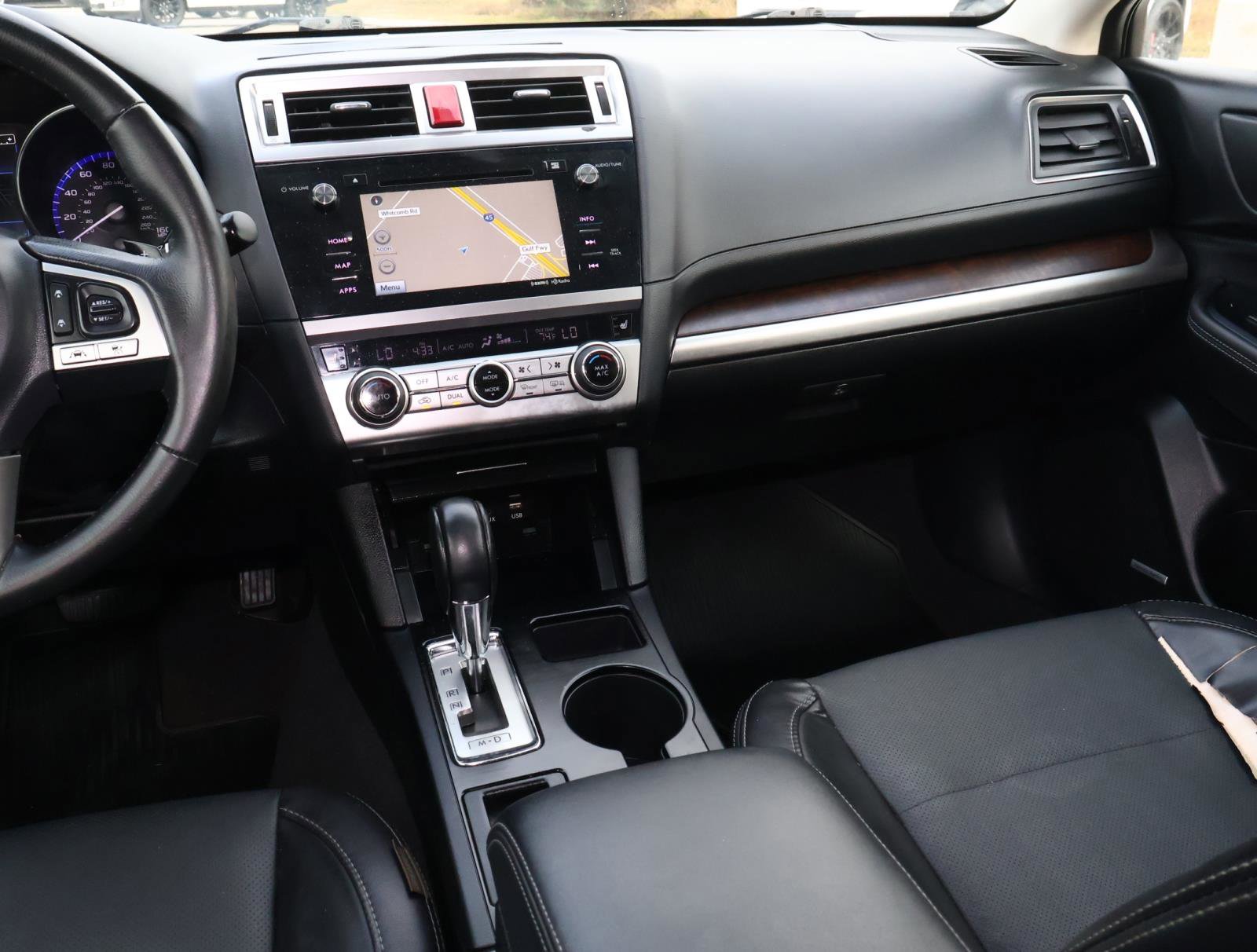 Used 2017 Subaru Outback 3.6R Limited image 11