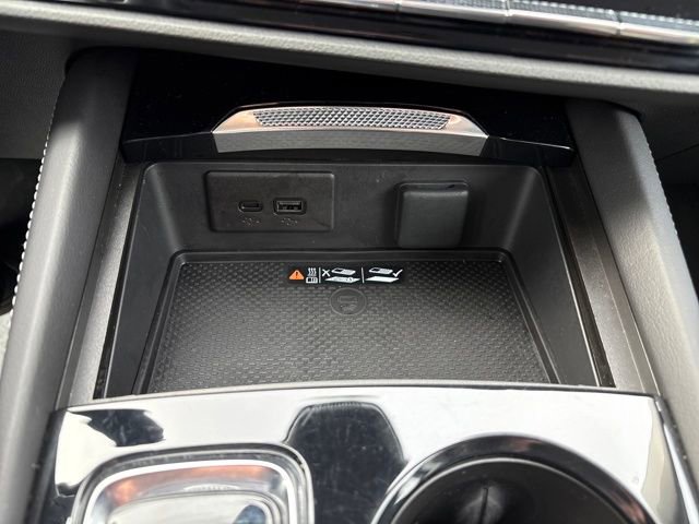 Used 2025 Buick Envision Sport Touring image 21