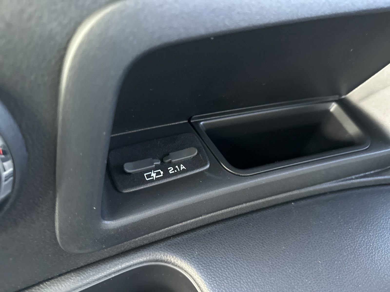 Used 2025 Subaru Ascent Bronze Edition image 27