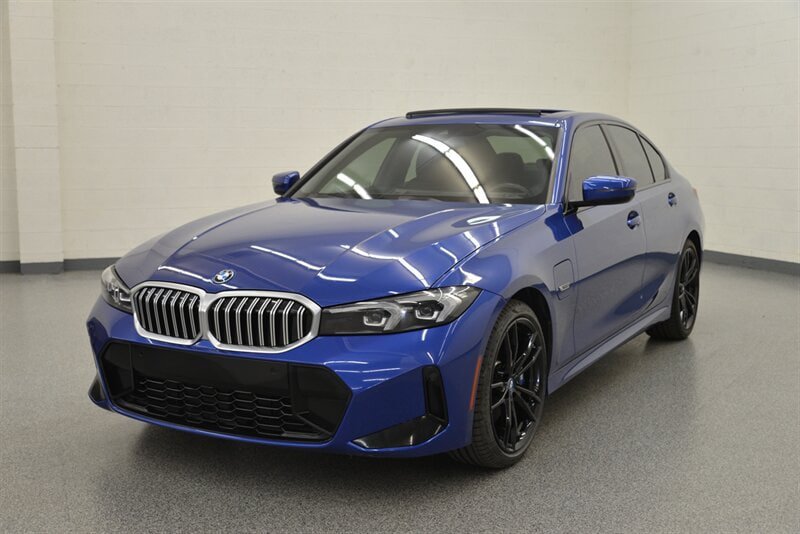 Used 2023 BMW 330e w/ M Sport Package RWD image 2