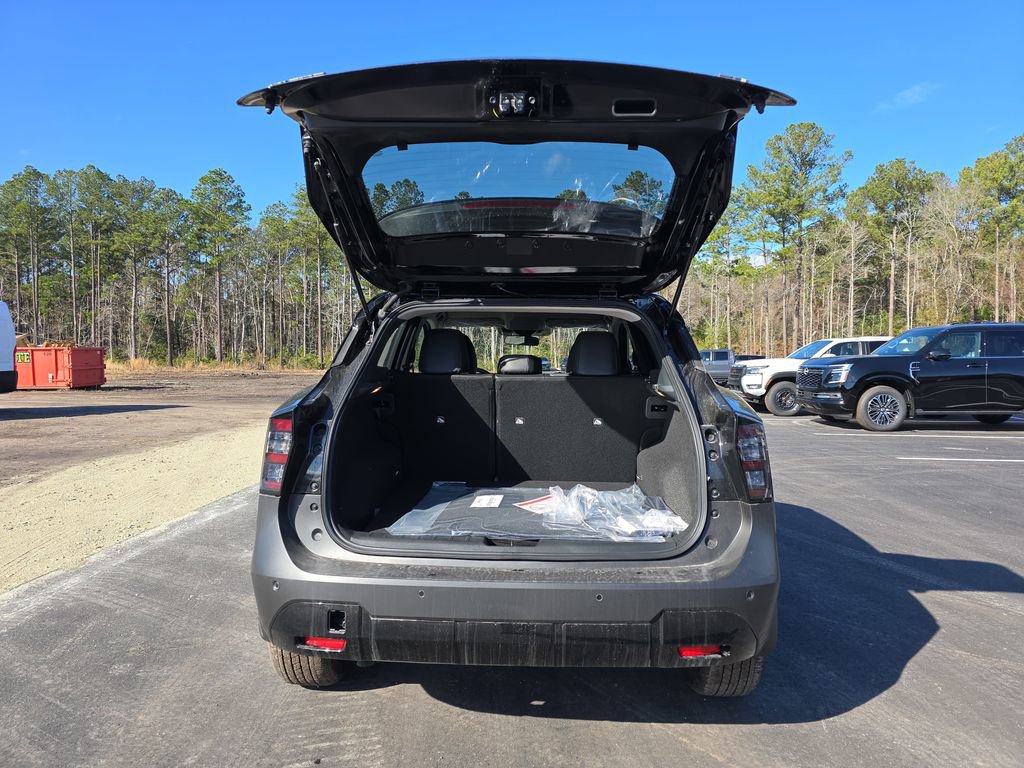New 2026 Nissan Kicks SR w/ SR Premium Package FWD image 16