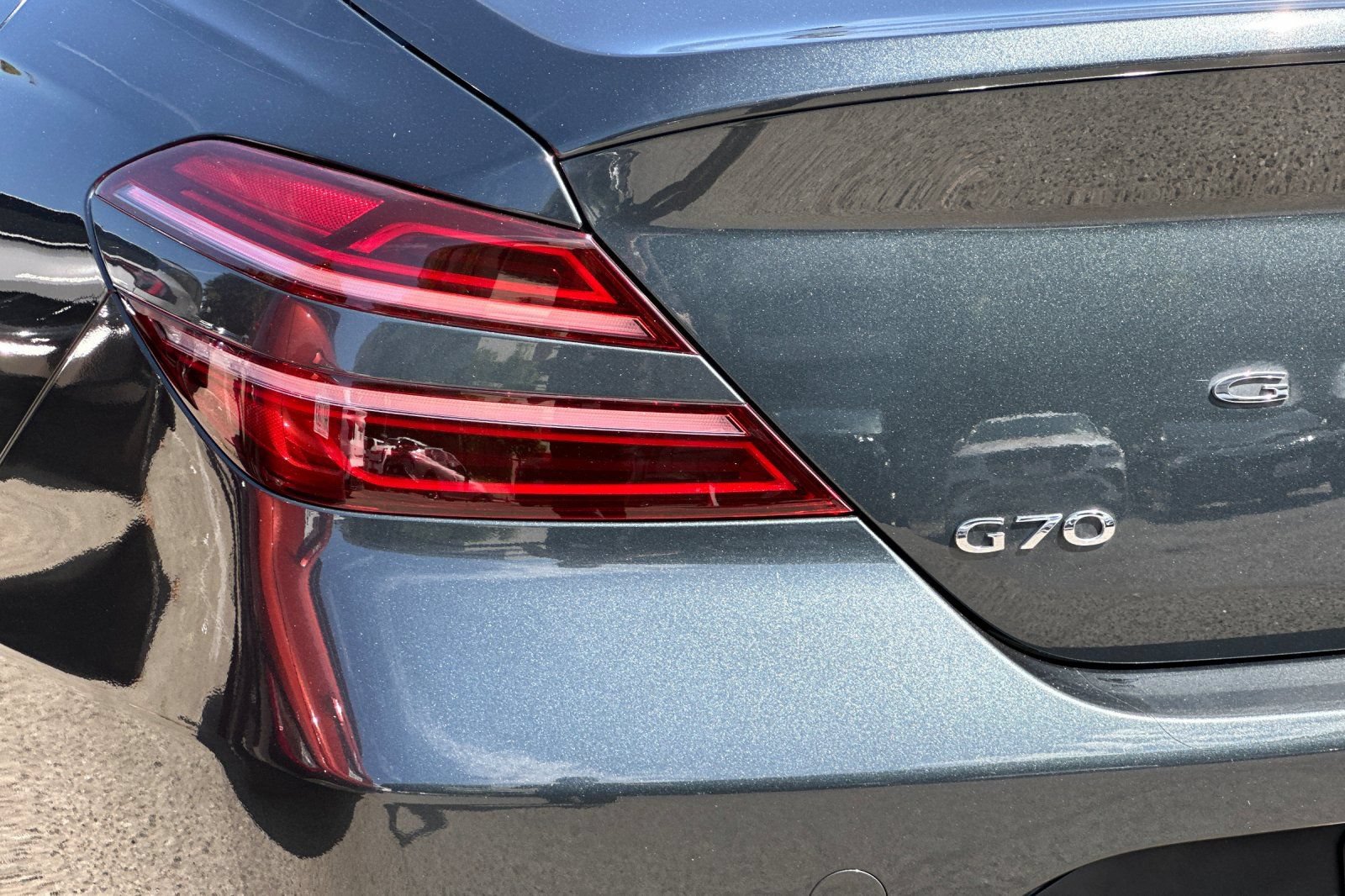 Used 2023 Genesis G70 2.0T RWD image 34