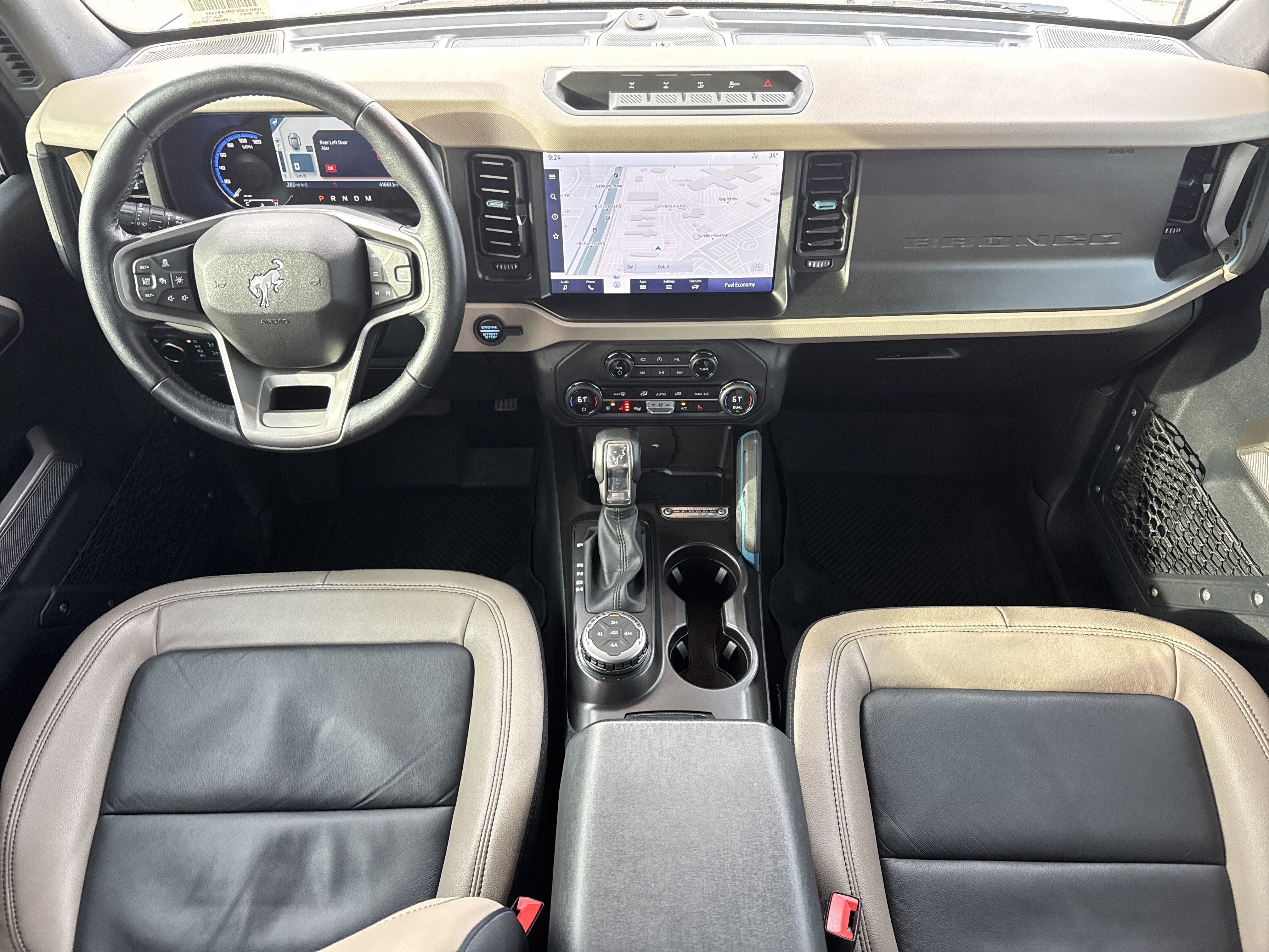 Used 2023 Ford Bronco Wildtrak image 29