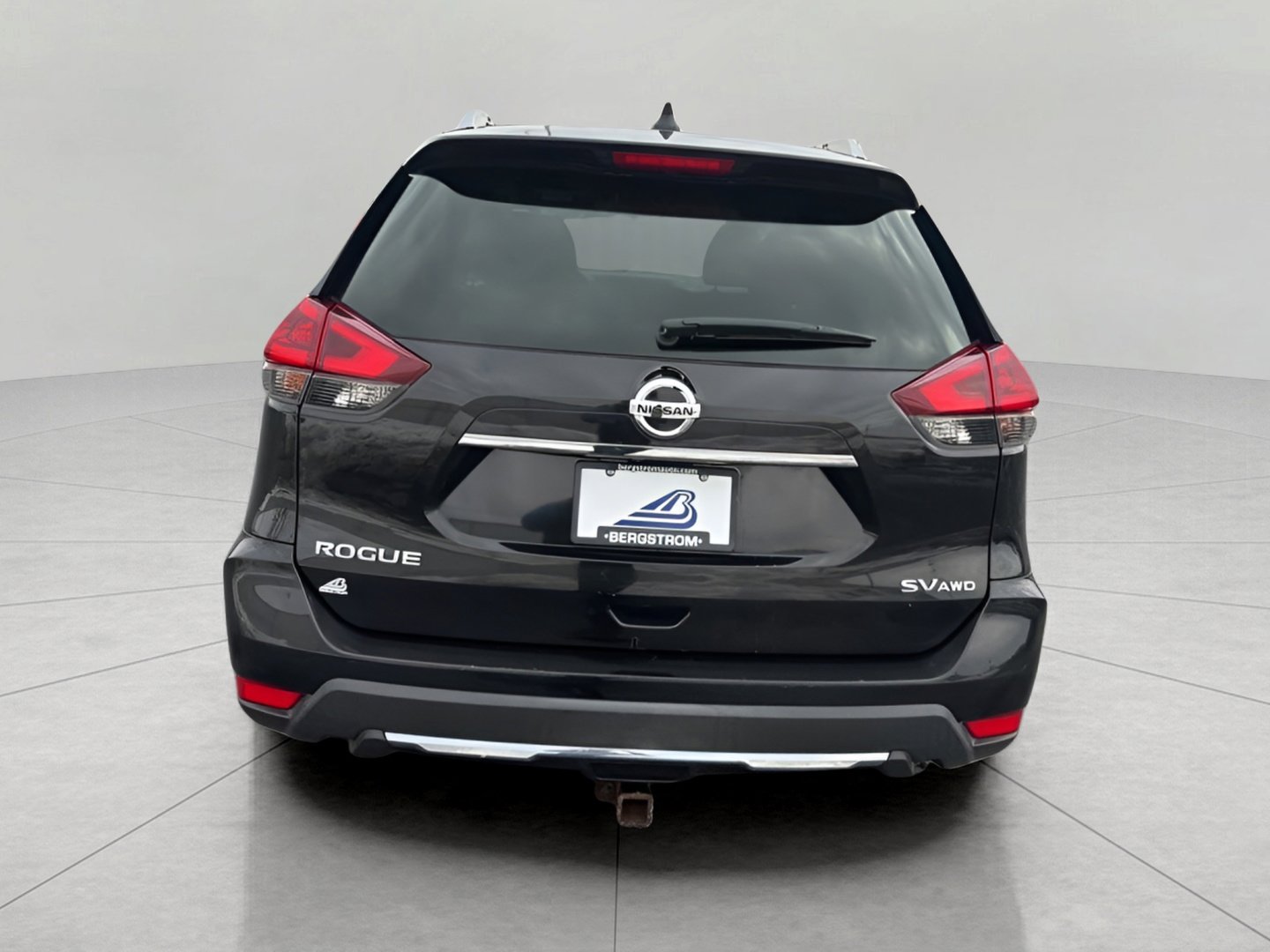 Used 2018 Nissan Rogue SV image 7