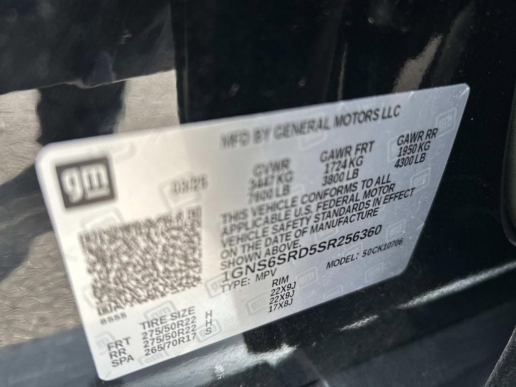 Used 2025 Chevrolet Tahoe Premier AWD/4WD image 37