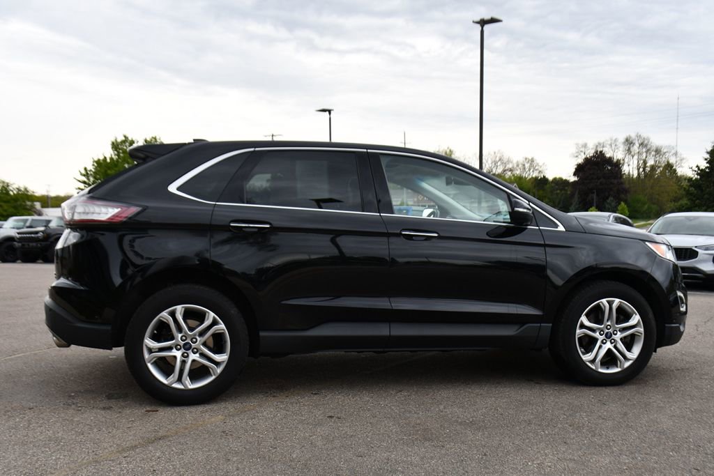 Used 2018 Ford Edge Titanium w/ Equipment Group 302A AWD/4WD image 7