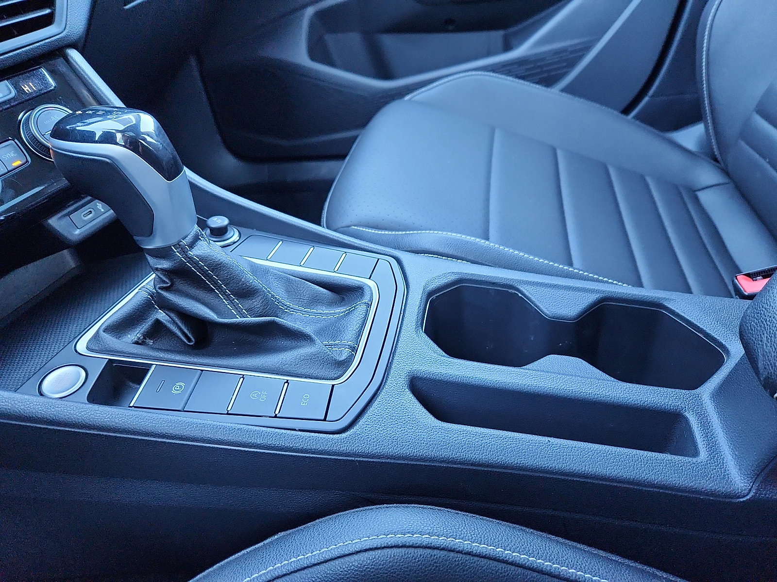 Certified 2024 Volkswagen Jetta SE image 20