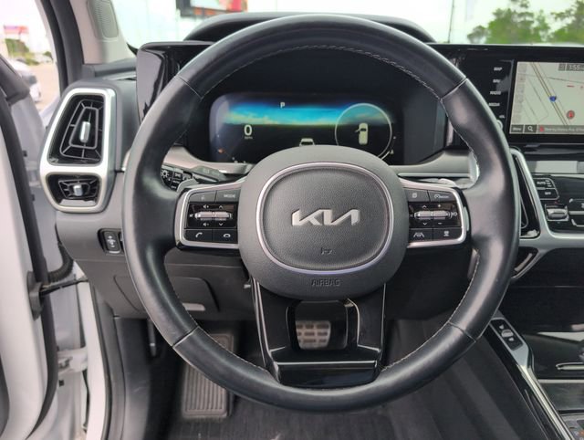 Used 2023 Kia Sorento SX AWD/4WD image 25