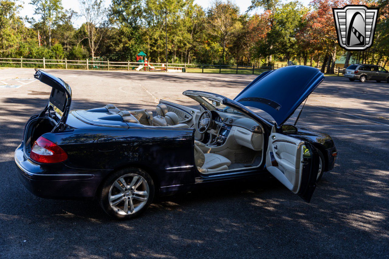 Used 2006 Mercedes-Benz CLK 350 Cabriolet image 25
