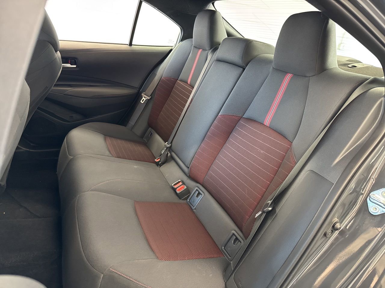 Used 2025 Toyota Corolla SE image 37