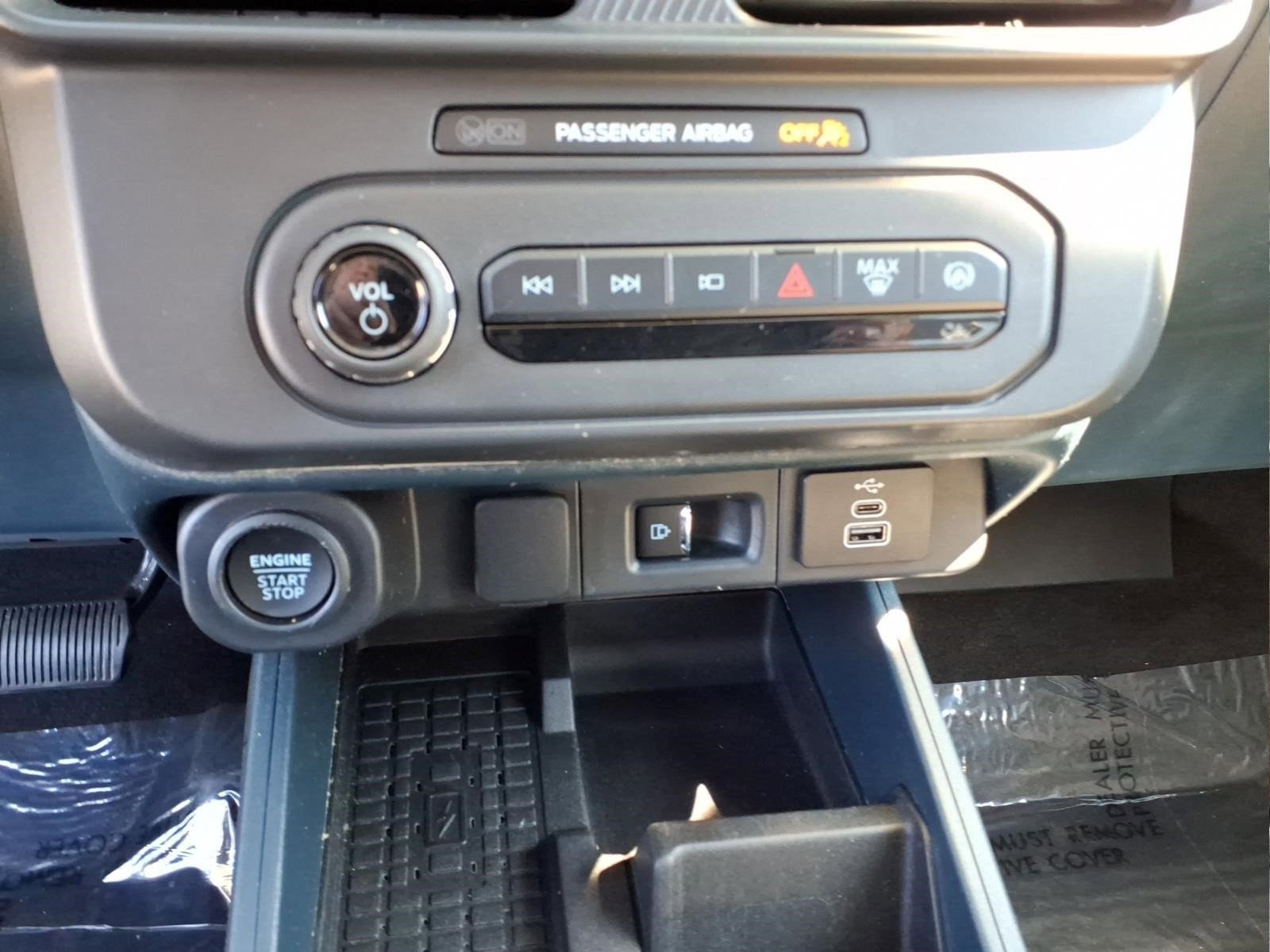 Used 2025 Ford Maverick Lariat w/ 4K Tow Package image 20