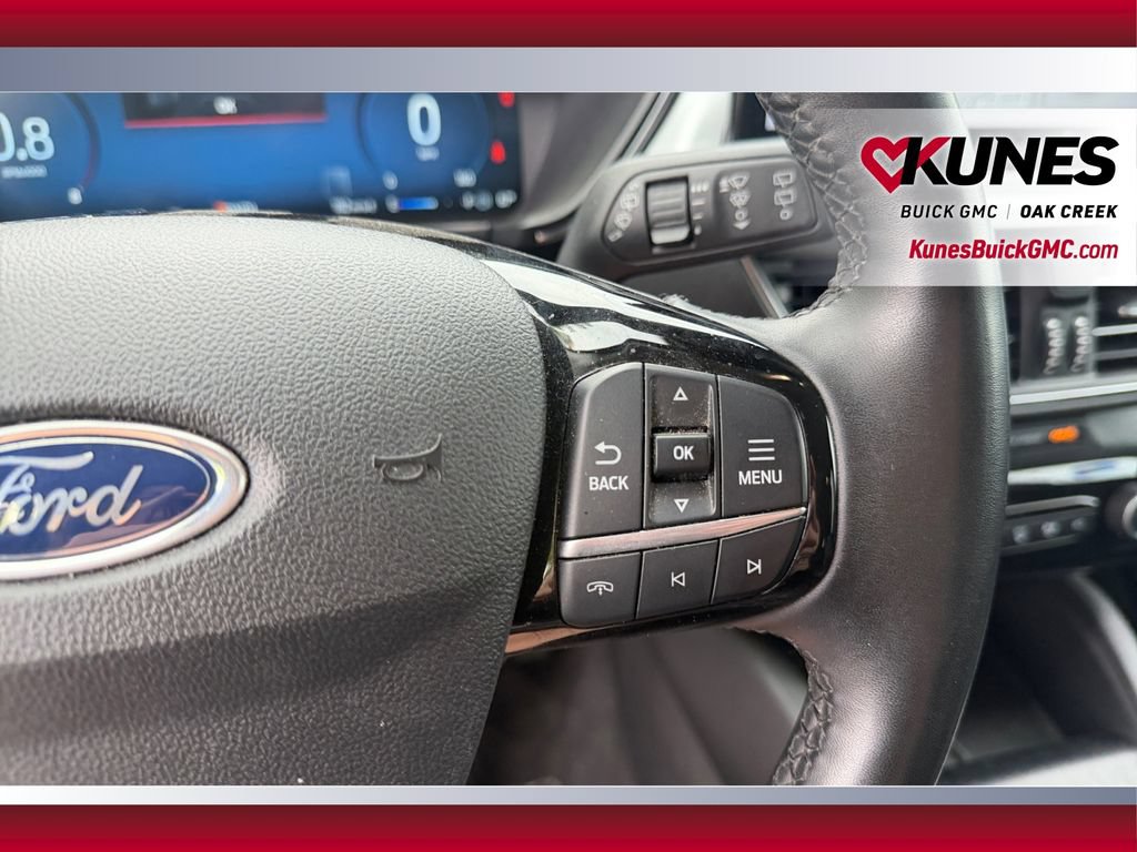 Used 2023 Ford Escape Platinum AWD/4WD image 18