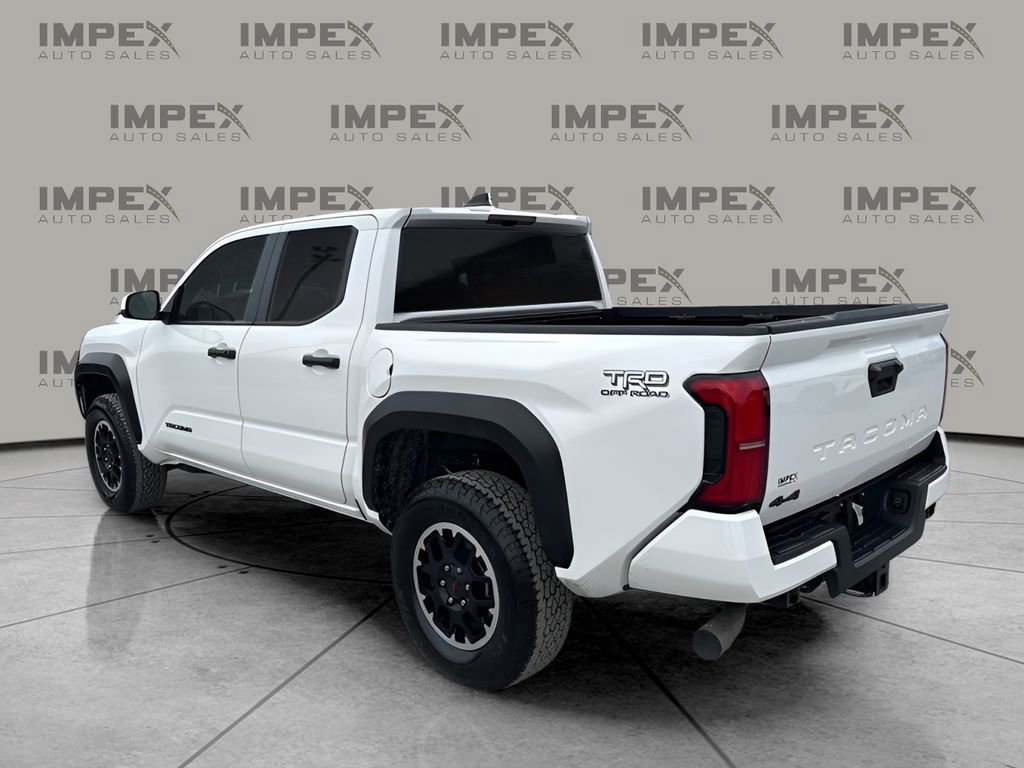 Used 2025 Toyota Tacoma TRD Off-Road image 3