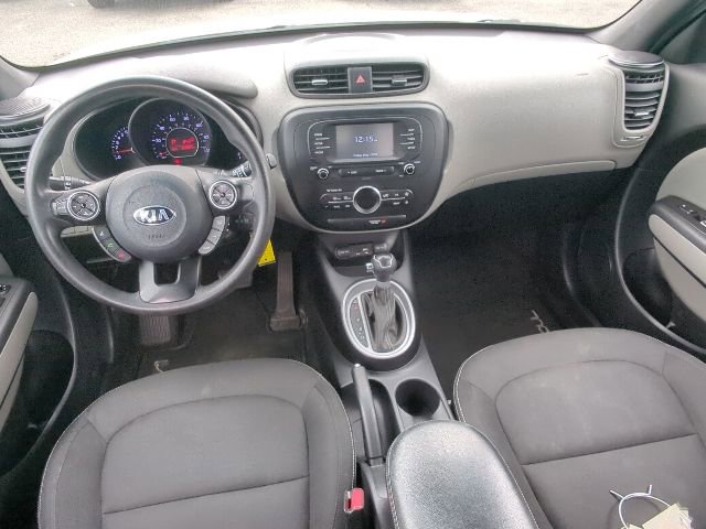 Used 2017 Kia Soul + FWD image 14