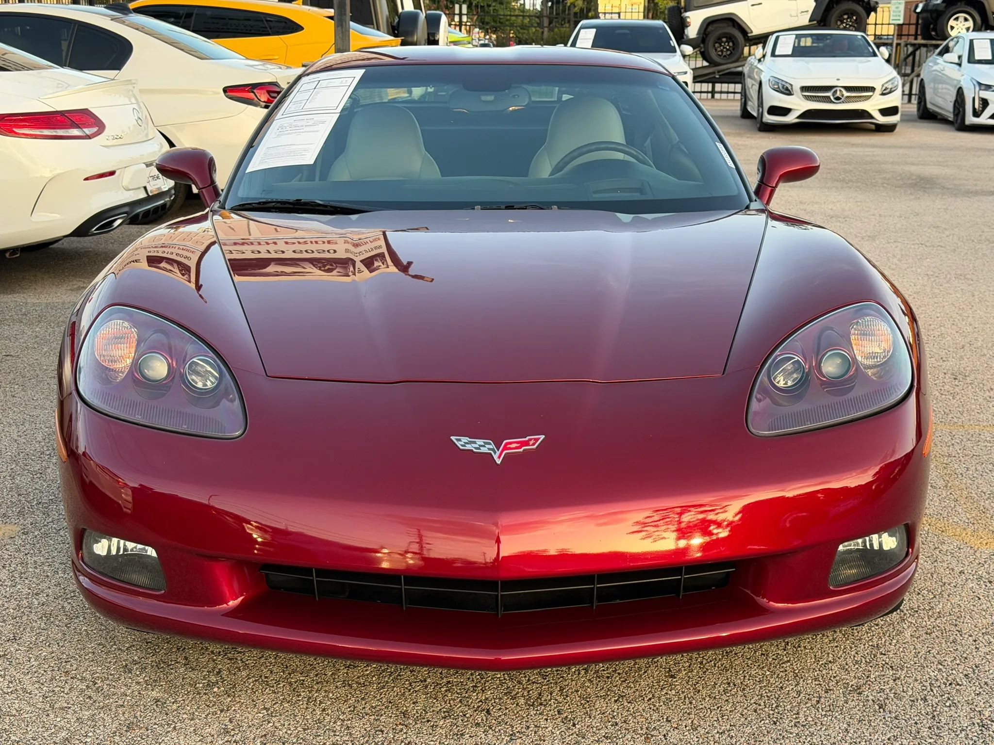 Used 2005 Chevrolet Corvette Coupe w/ Preferred Equipment Group RWD image 2