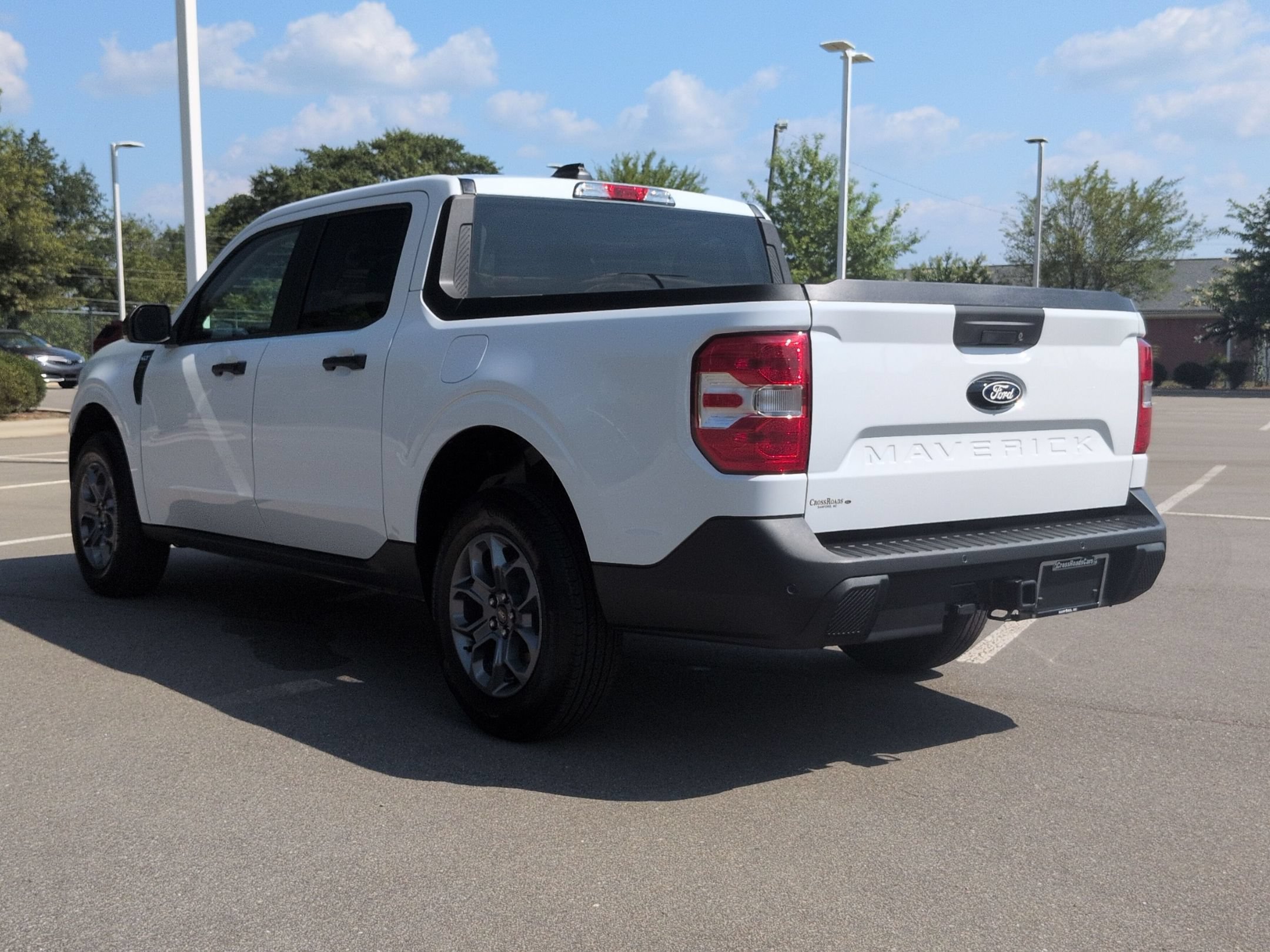 New 2026 Ford Maverick XLT w/ XLT Luxury Package FWD image 6