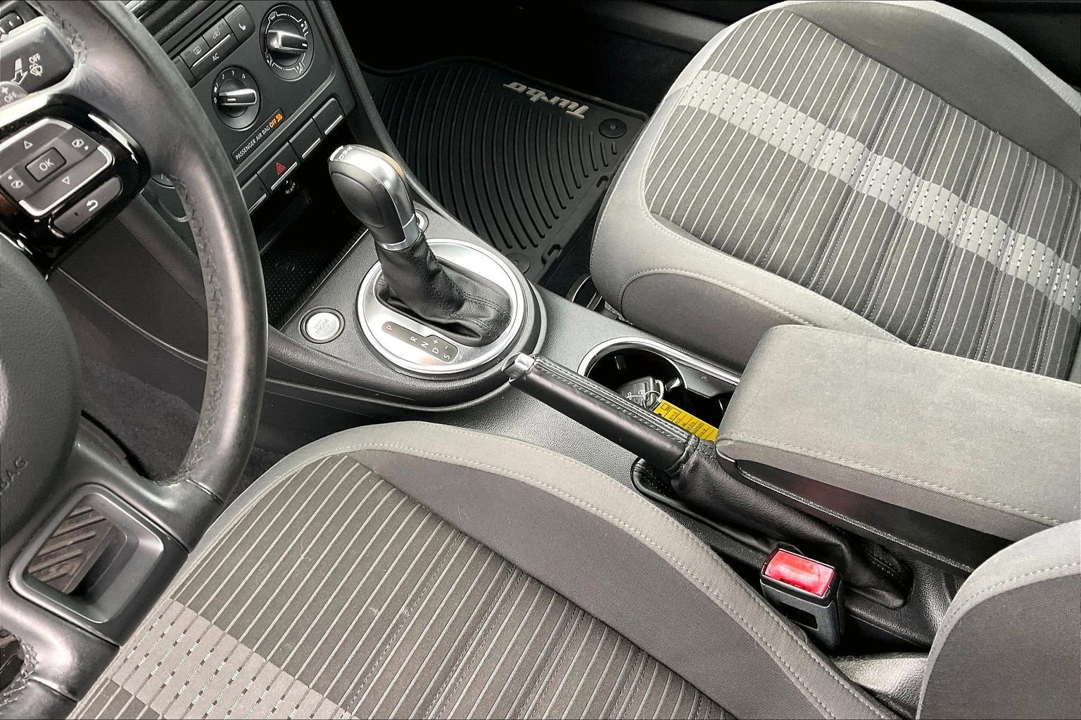 Used 2012 Volkswagen Beetle Turbo image 18