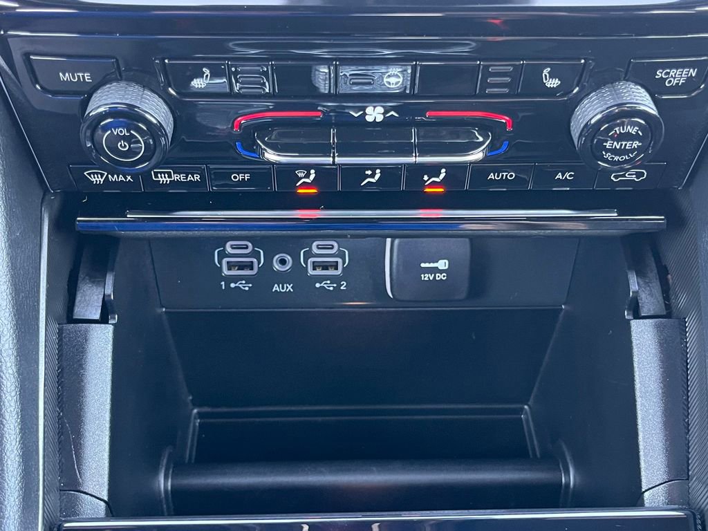 Used 2024 Jeep Grand Cherokee Limited image 27