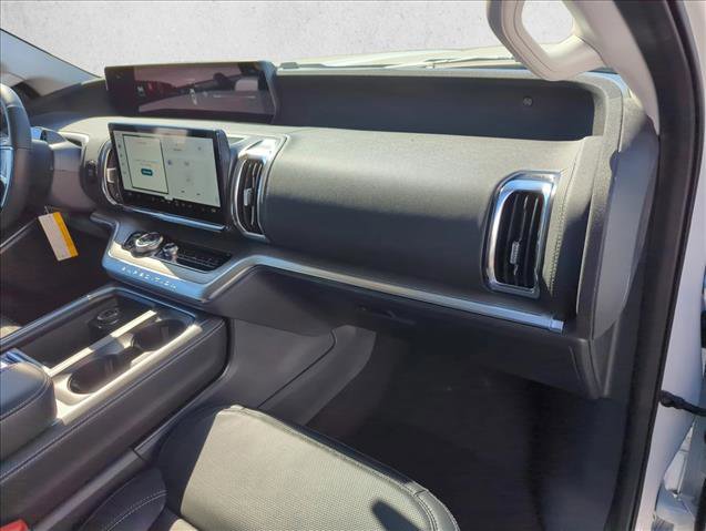 New 2025 Ford Expedition Platinum image 4