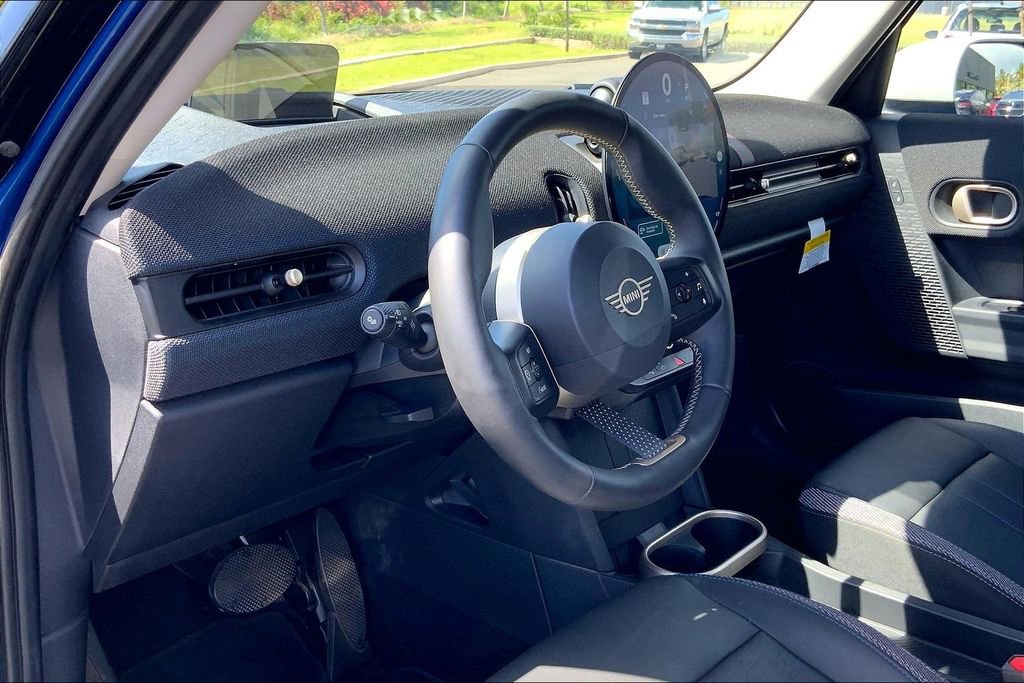 Certified 2025 MINI Cooper S image 15