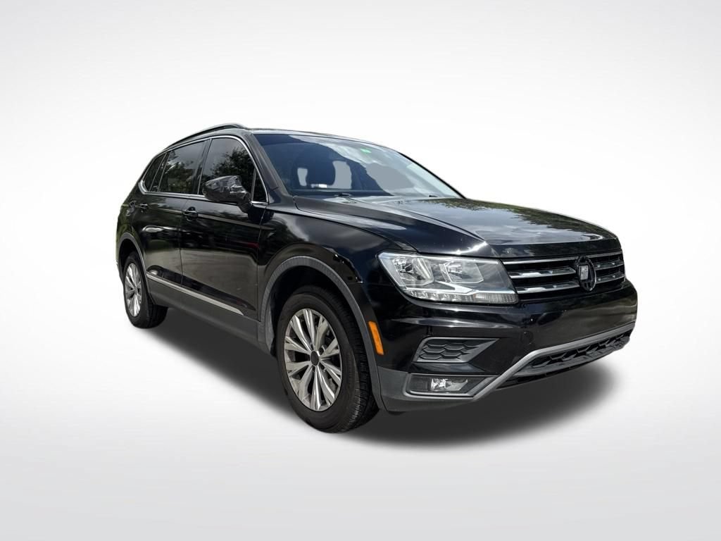 Used 2018 Volkswagen Tiguan SE FWD image 2