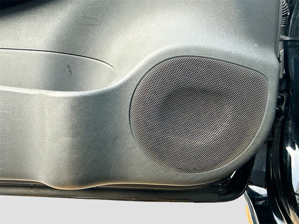 Used 2023 Nissan Leaf S image 19