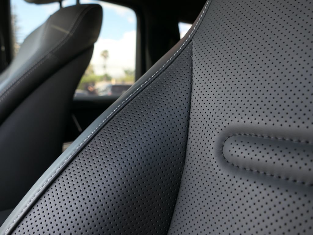 Used 2022 Mercedes-Benz G 550 image 11