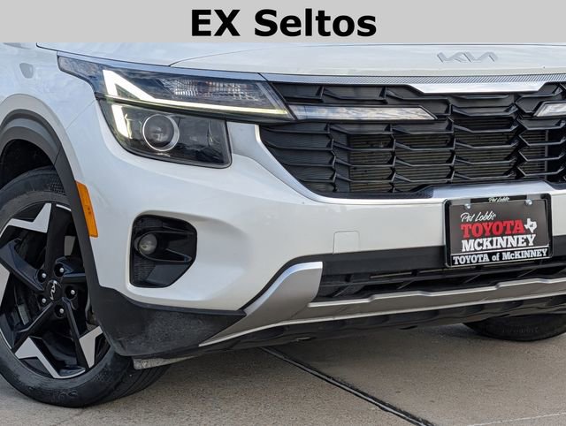 Used 2024 Kia Seltos EX FWD image 3