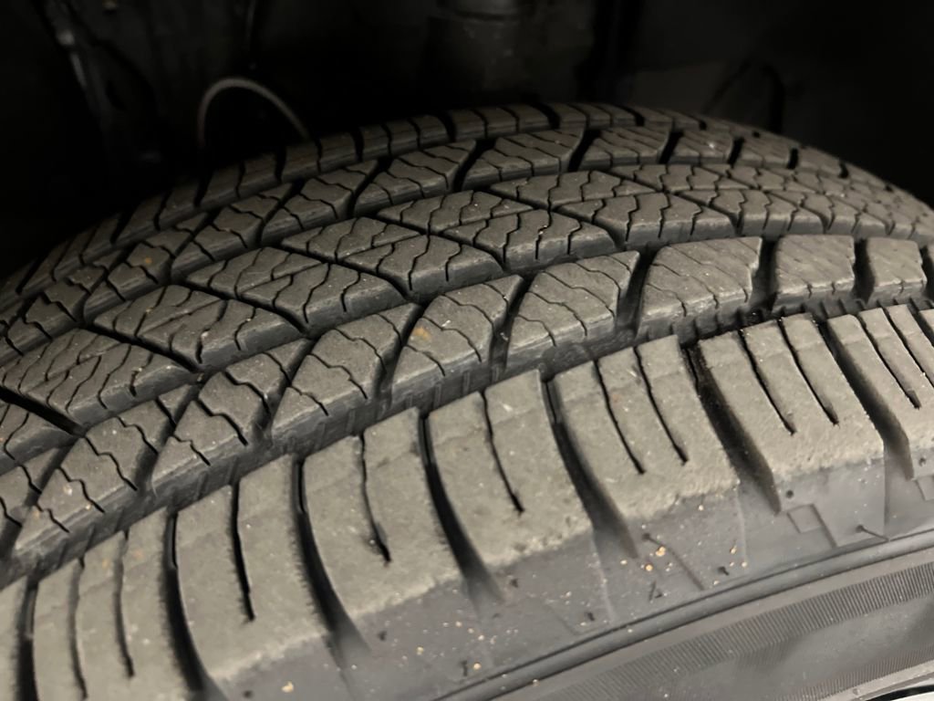 Used 2021 Toyota RAV4 LE image 31