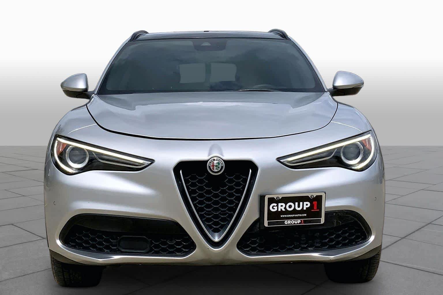 Used 2018 Alfa Romeo Stelvio Ti Sport AWD/4WD image 4