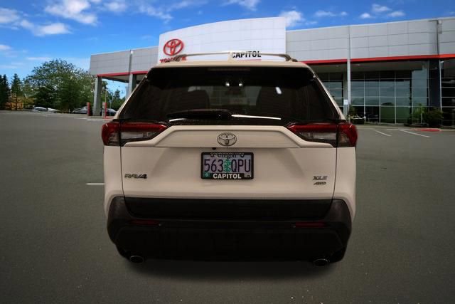 Used 2025 Toyota RAV4 XLE image 4