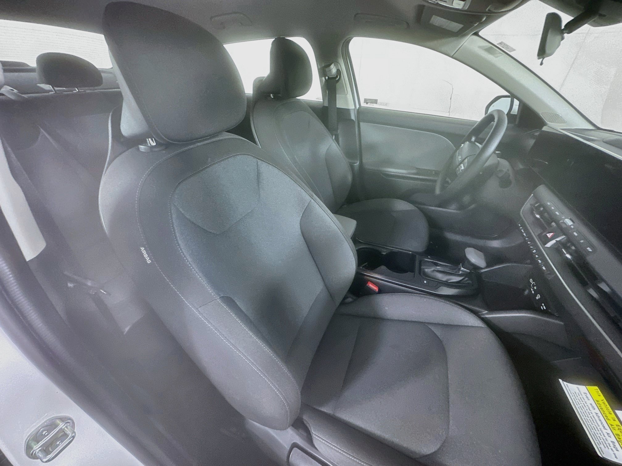 Used 2025 Kia K4 FWD image 30