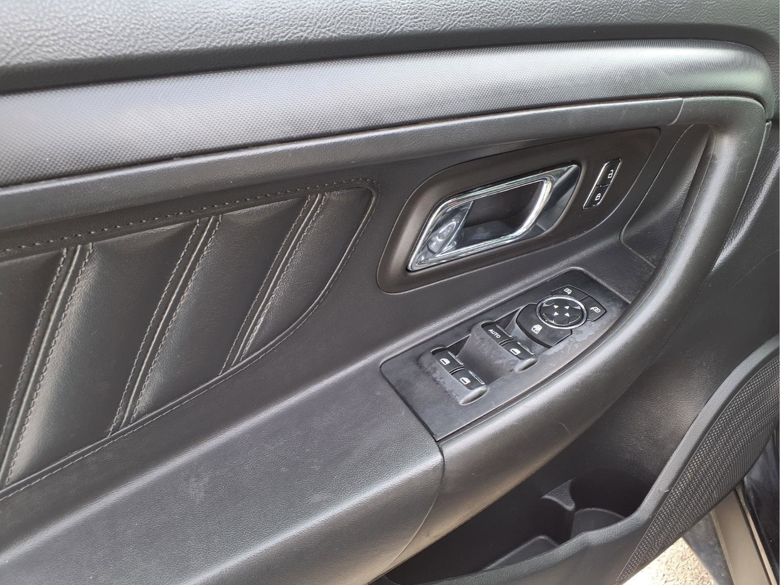 Used 2014 Ford Taurus Police Interceptor AWD w/ 2-tone Vinyl Package #1 image 12