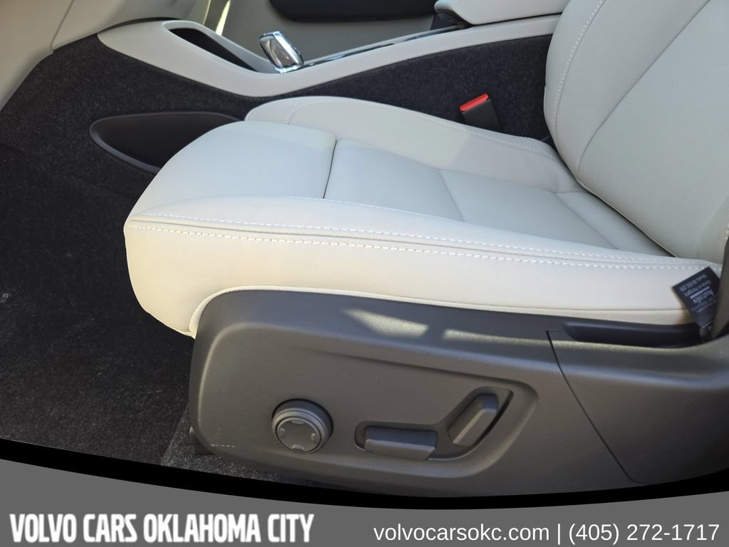 Used 2026 Volvo XC40 B5 Ultra w/ Protection Package Premier AWD/4WD image 24