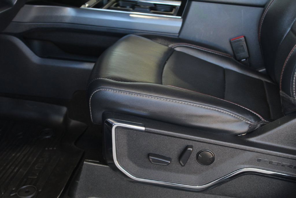 Used 2024 Ford F250 Lariat w/ Lariat Ultimate Package AWD/4WD image 31