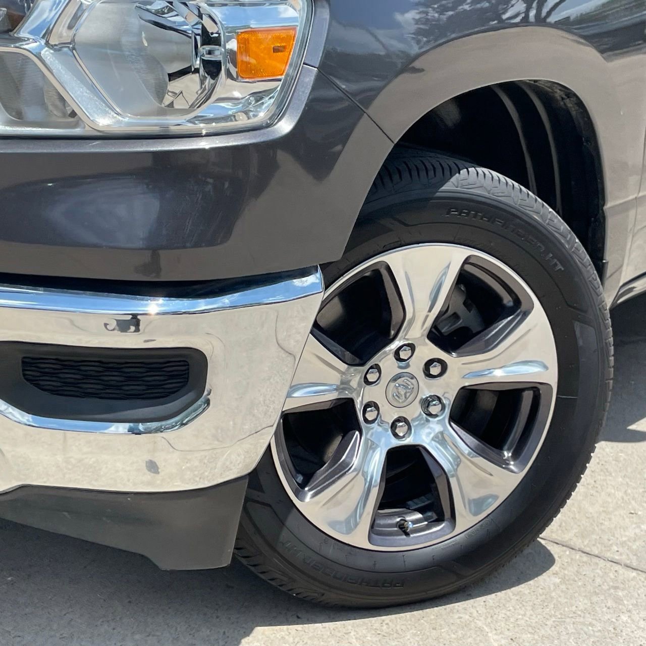 Used 2024 RAM 1500 Laramie RWD image 9