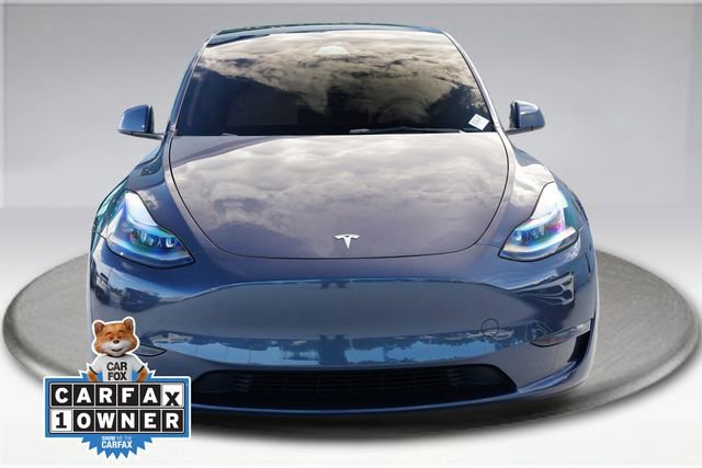 Used 2023 Tesla Model Y Long Range AWD/4WD image 2