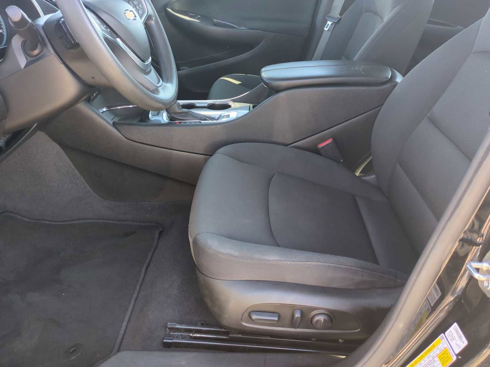 Used 2023 Chevrolet Malibu LT image 19