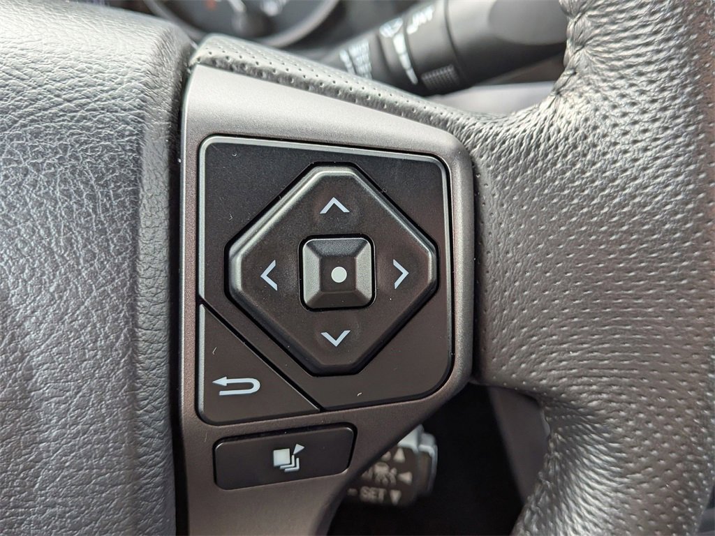 Used 2020 Toyota Tacoma TRD Off-Road image 22