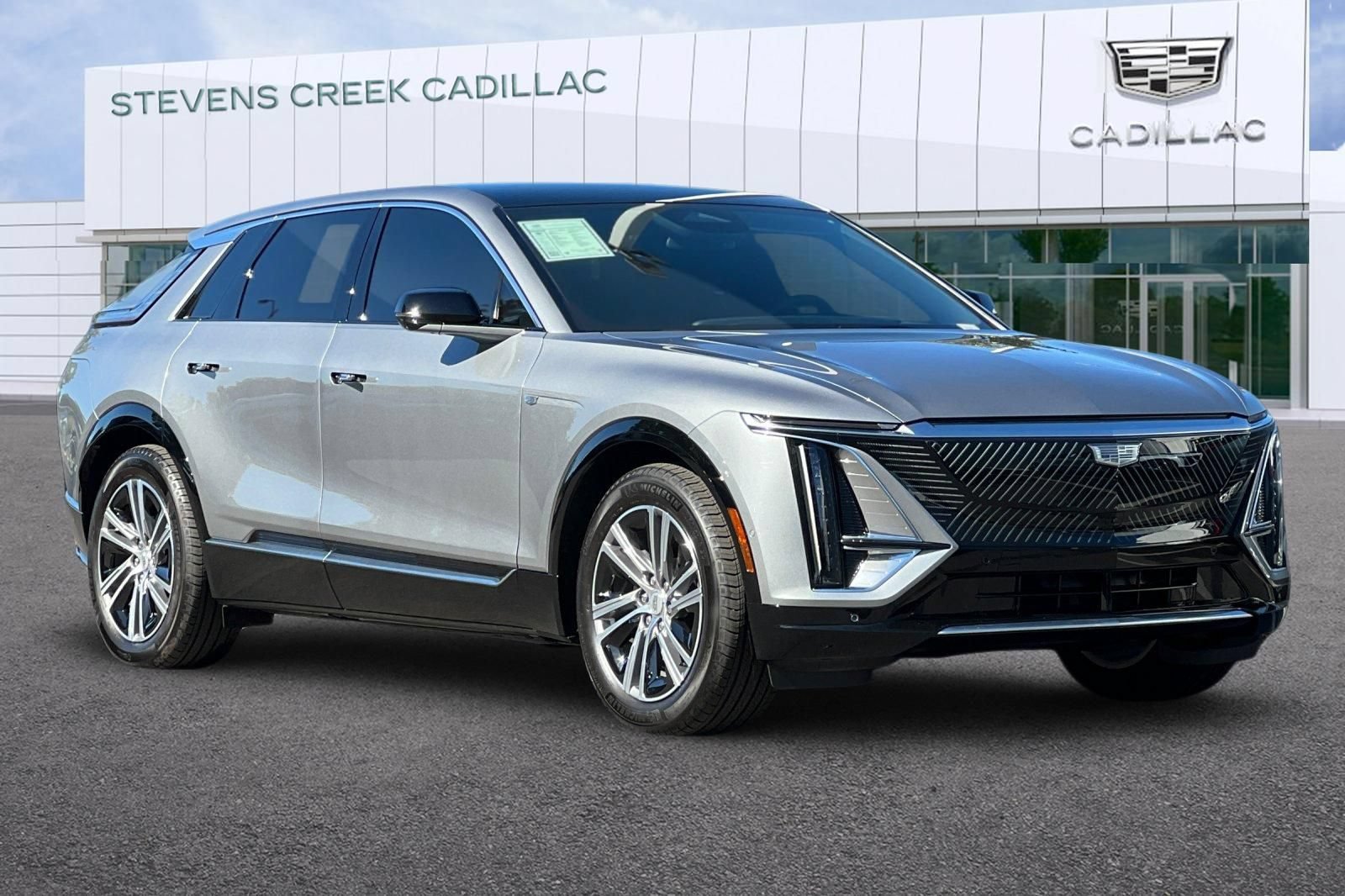 Used 2026 Cadillac Lyriq Luxury w/ LPO, Floor Liner Package