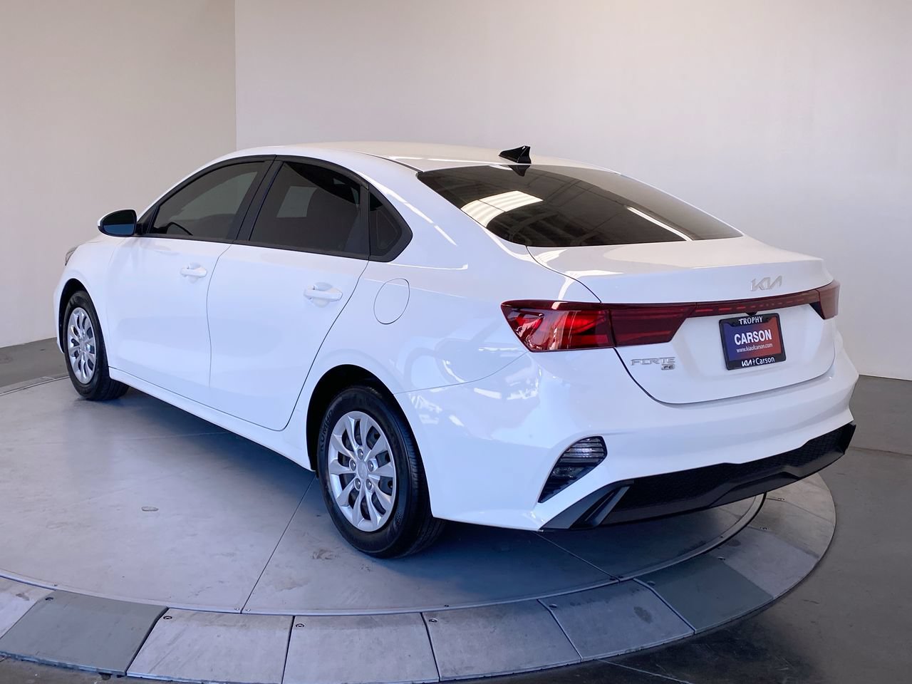 Certified 2024 Kia Forte LX FWD image 3