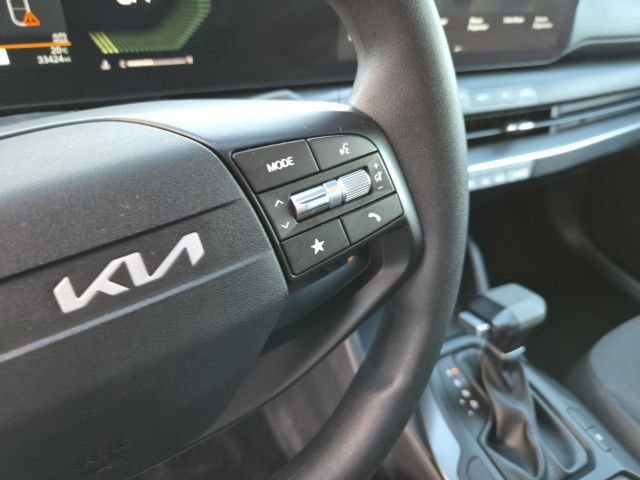 Used 2025 Kia K4 LXS image 20