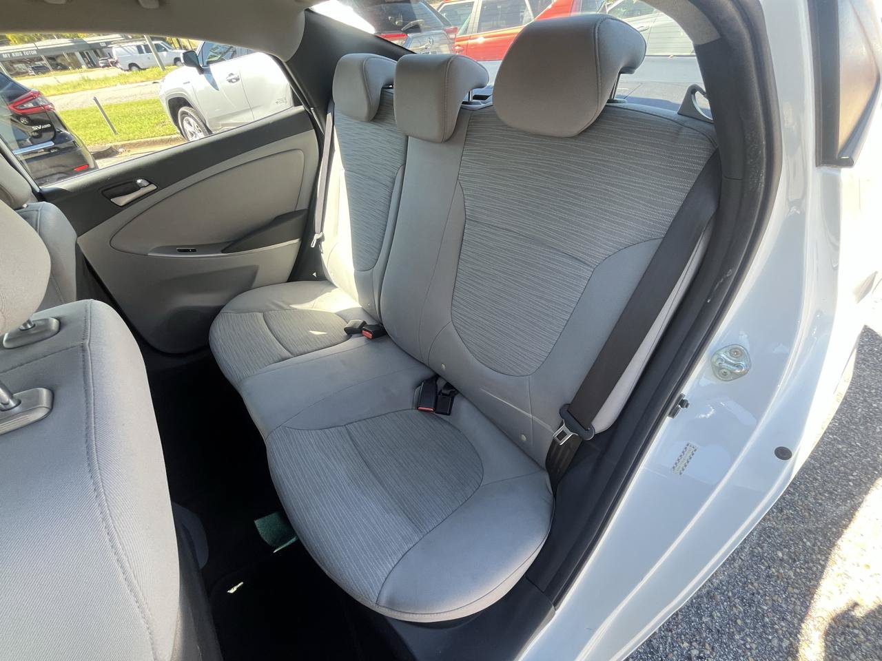Used 2015 Hyundai Accent GLS FWD image 42