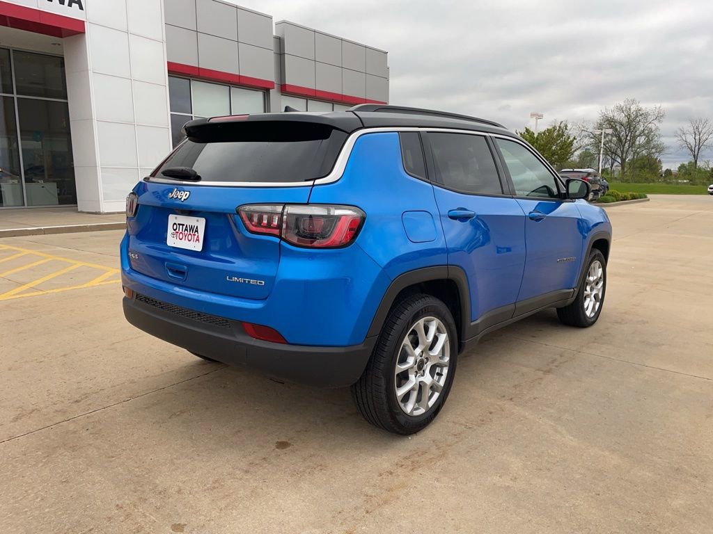 Used 2025 Jeep Compass Limited AWD/4WD image 5