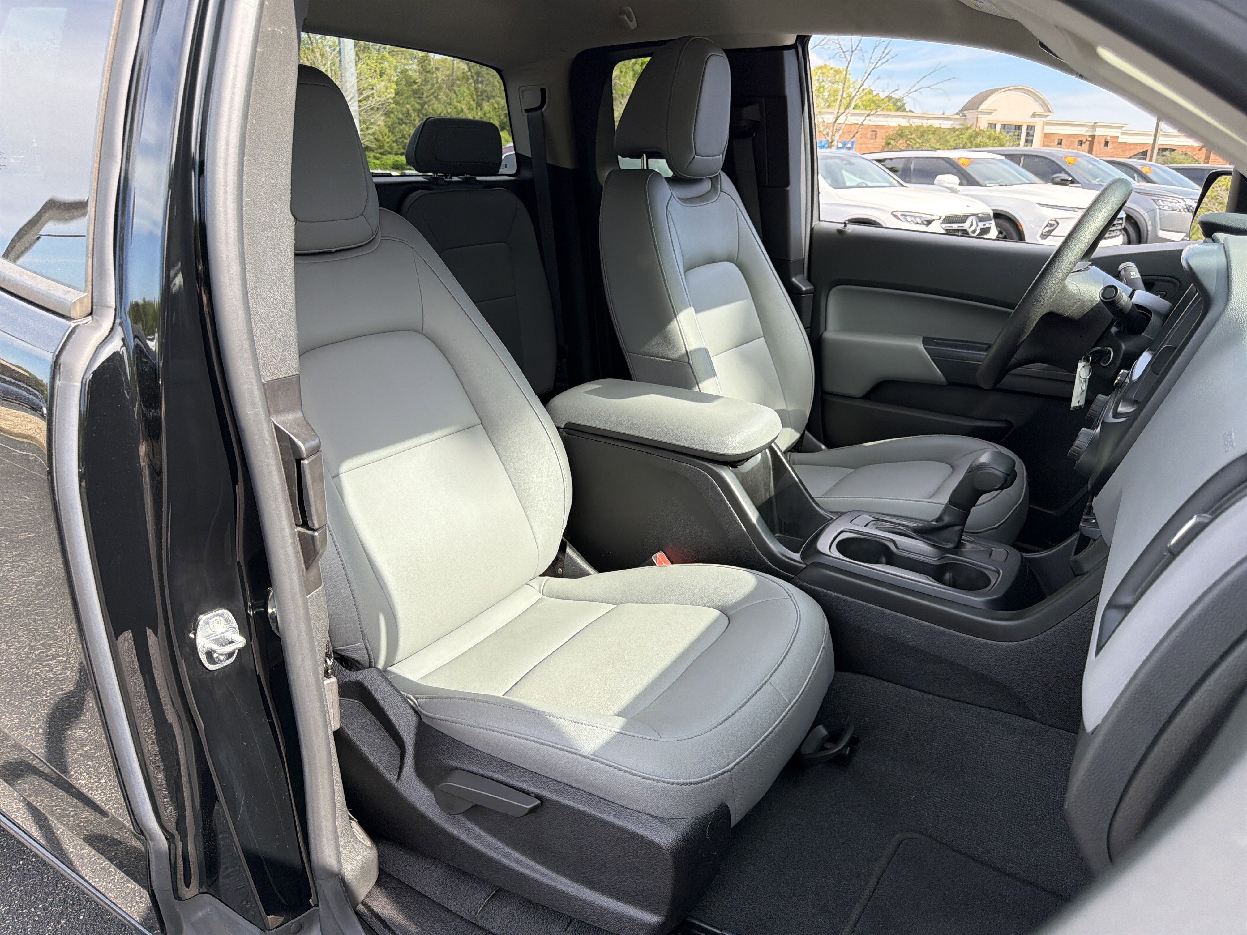 Used 2021 Chevrolet Colorado W/T image 13