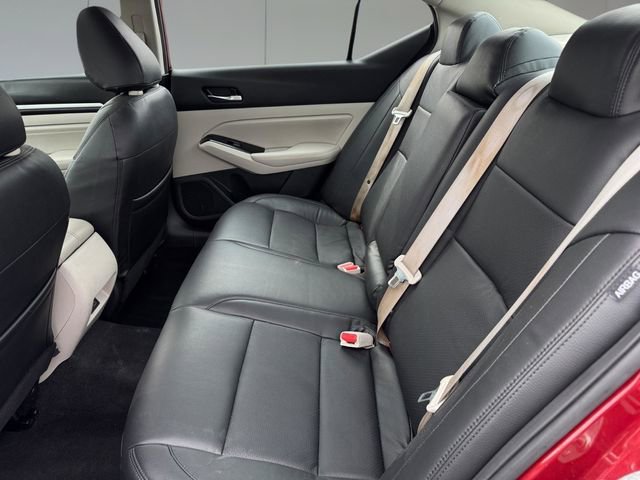 Used 2021 Nissan Altima 2.5 SV w/ SV Premium Package image 10