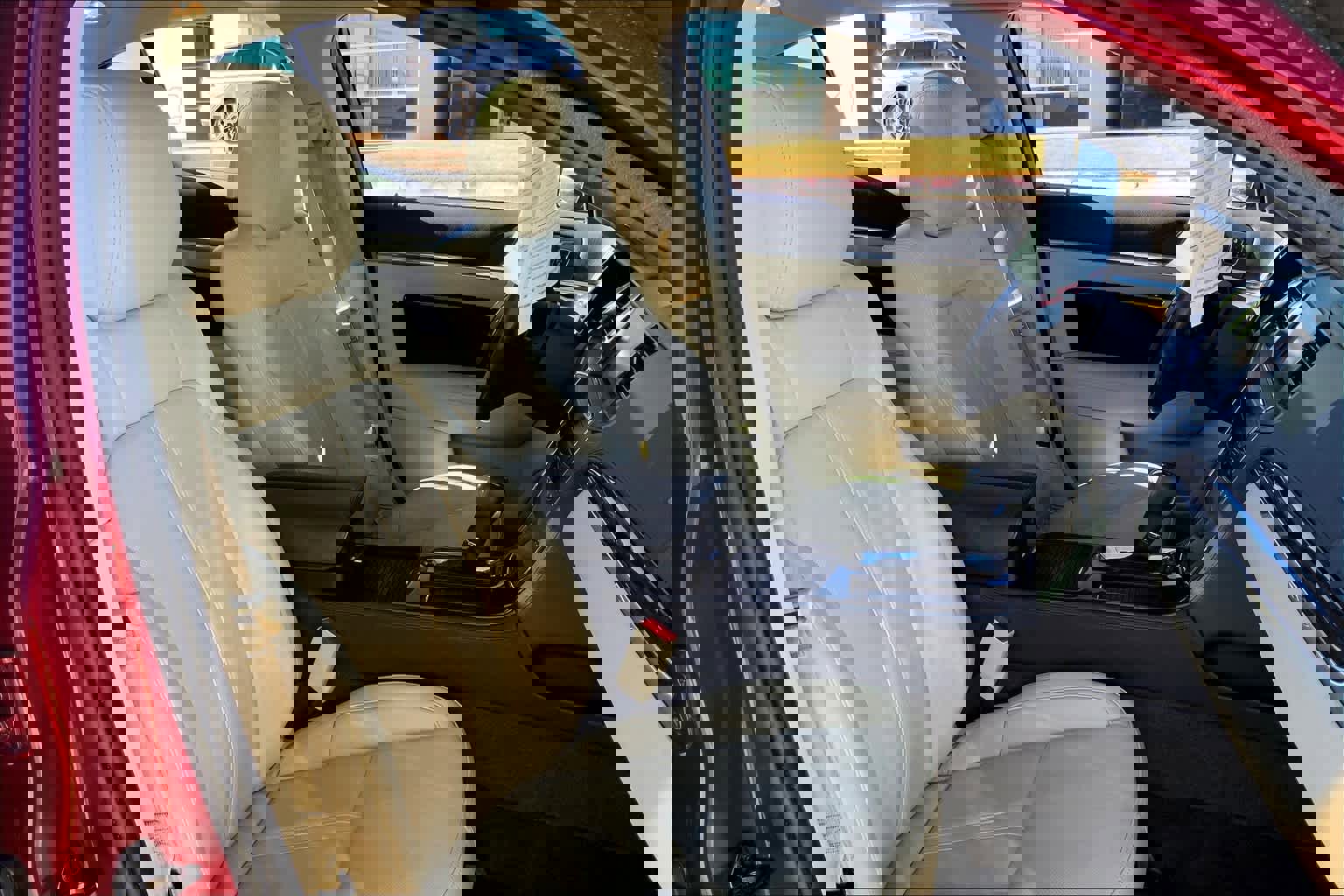 Used 2014 Lincoln MKS AWD w/ Equipment Group 201A image 8