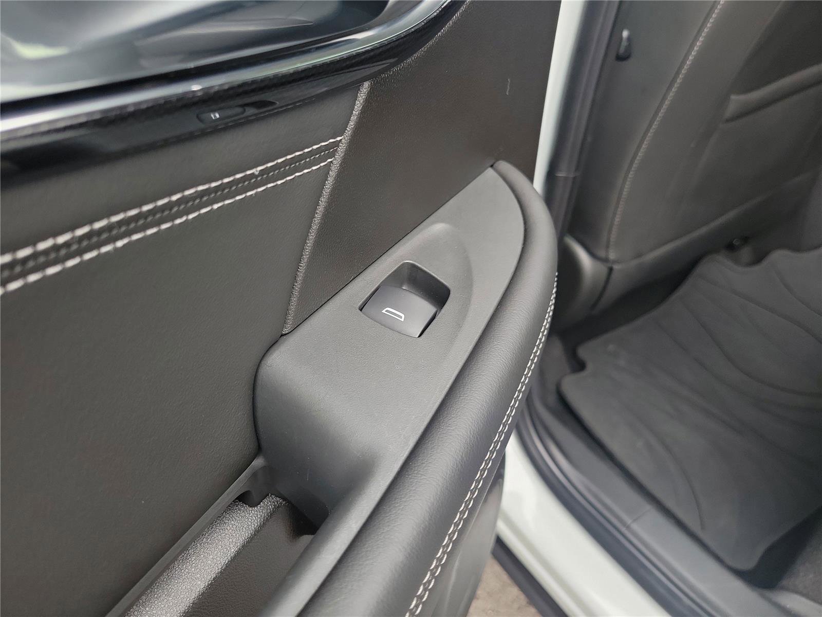Used 2023 Buick Envision Essence FWD image 17