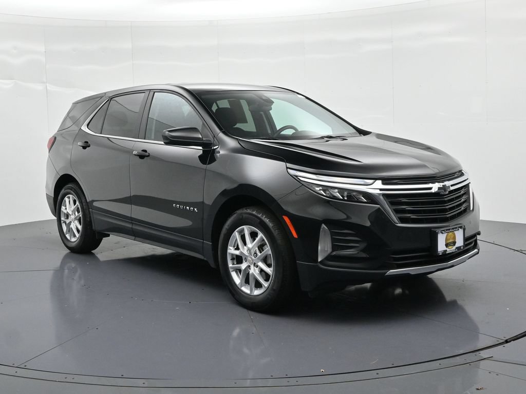 Used 2024 Chevrolet Equinox LT w/ LPO, Floor Liner Package FWD image 4