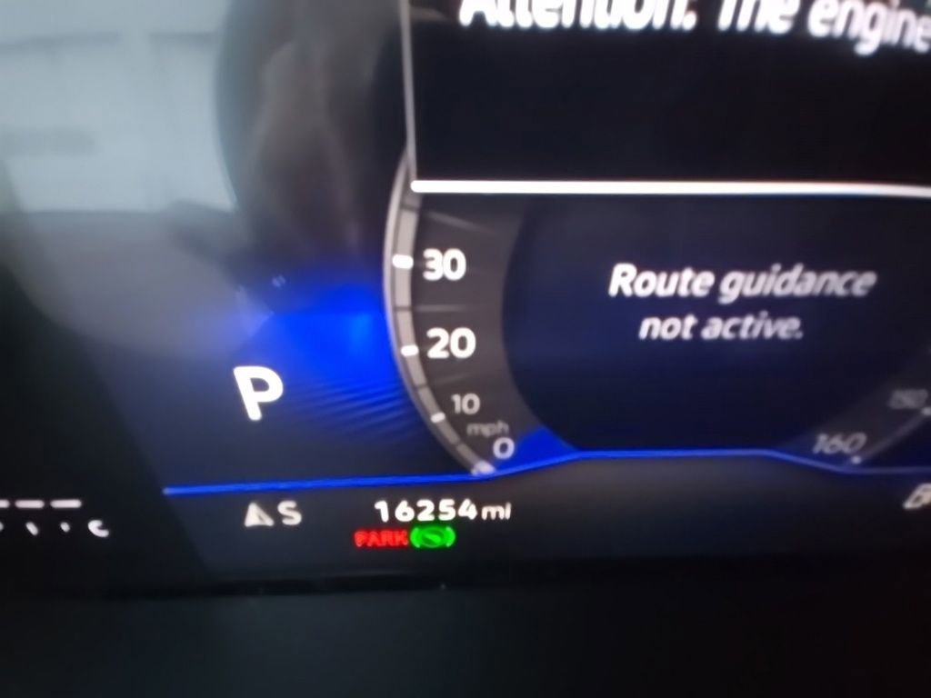 Used 2025 Volkswagen Jetta SE w/ Sunroof Package image 15